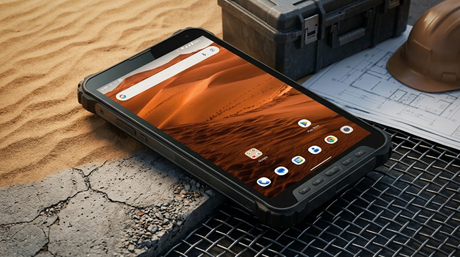 Aozora K8 industrial rugged tablet used outdoors in desert sun.jpg